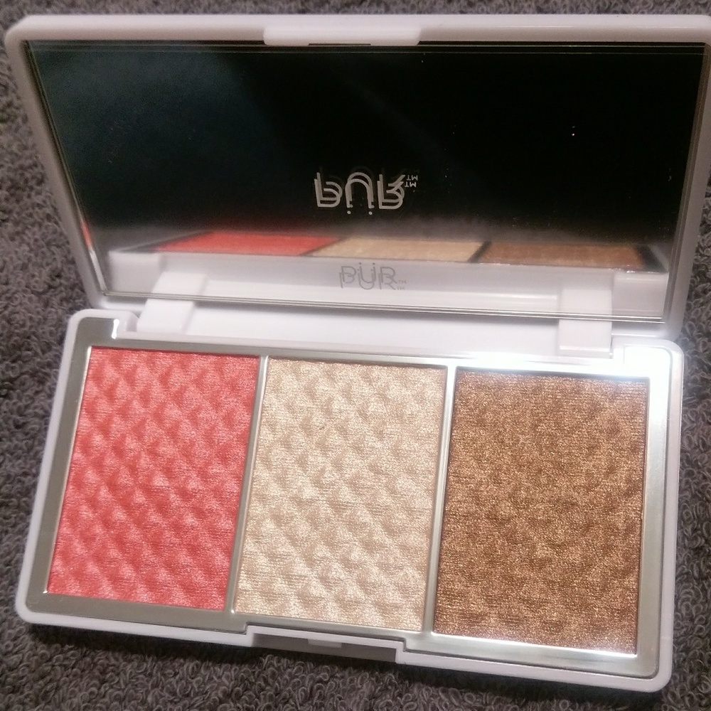 Pur Bronze and Brighten Face Palette